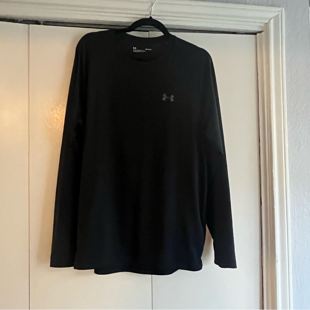 Under Armour men's large black shirt